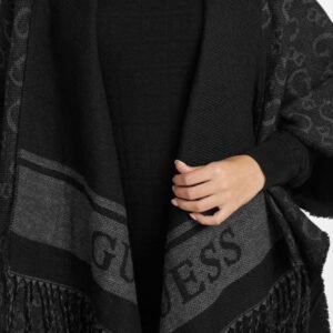 تفاصيل بونشو Guess الأسود وكتابة الماركة
