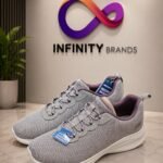 حذاء Skechers حريمي رمادي وموف مقاس 38.5