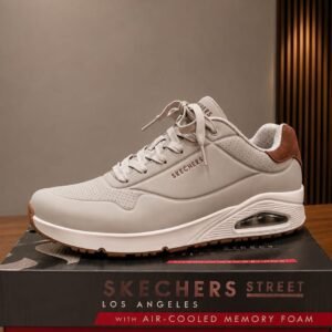 حذاء Skechers Street رجالي بيج بنعل هوائي مقاس 46